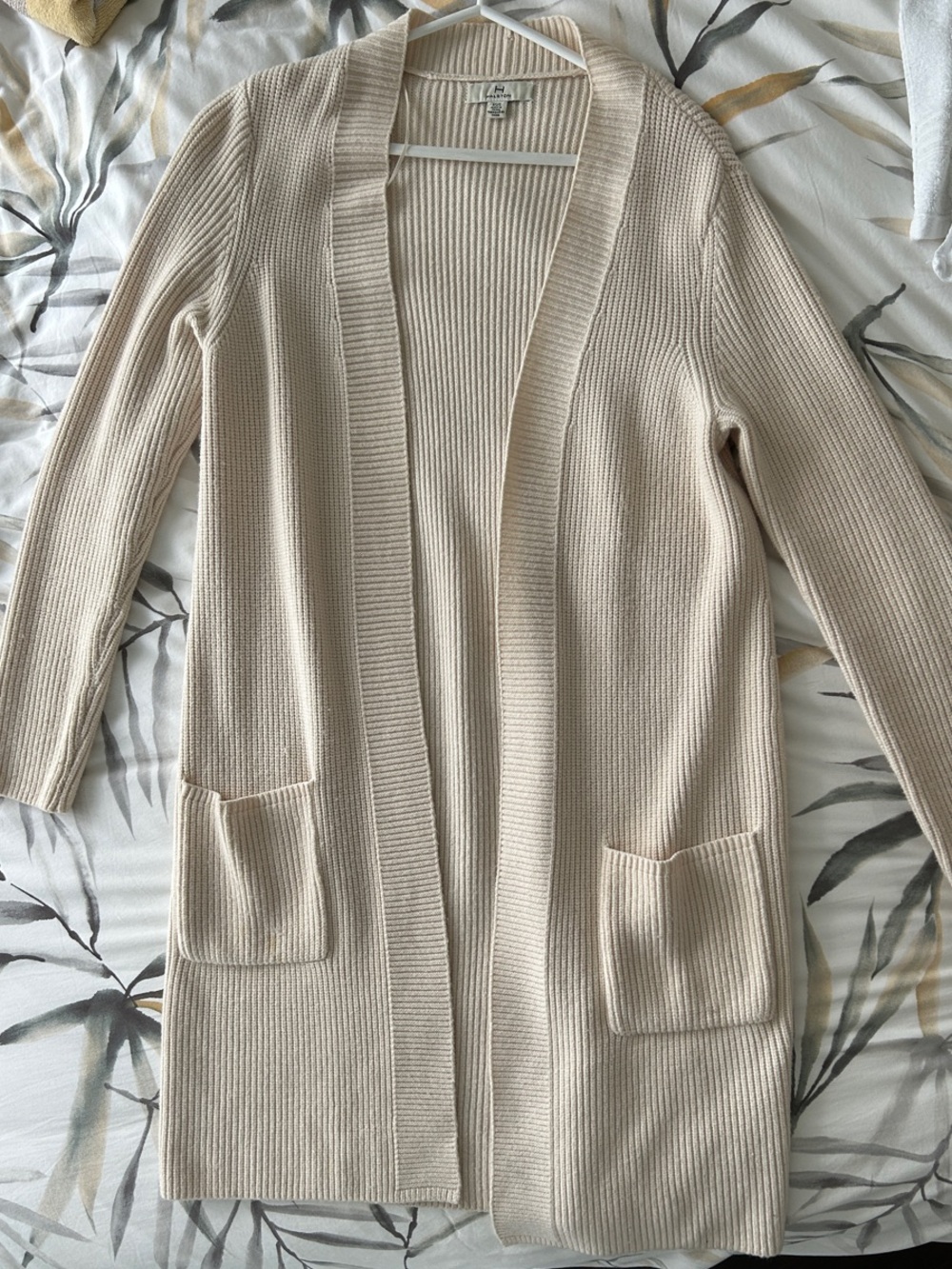 Halston Heritage Open-Front Ribbed Cardigan in Light Cream